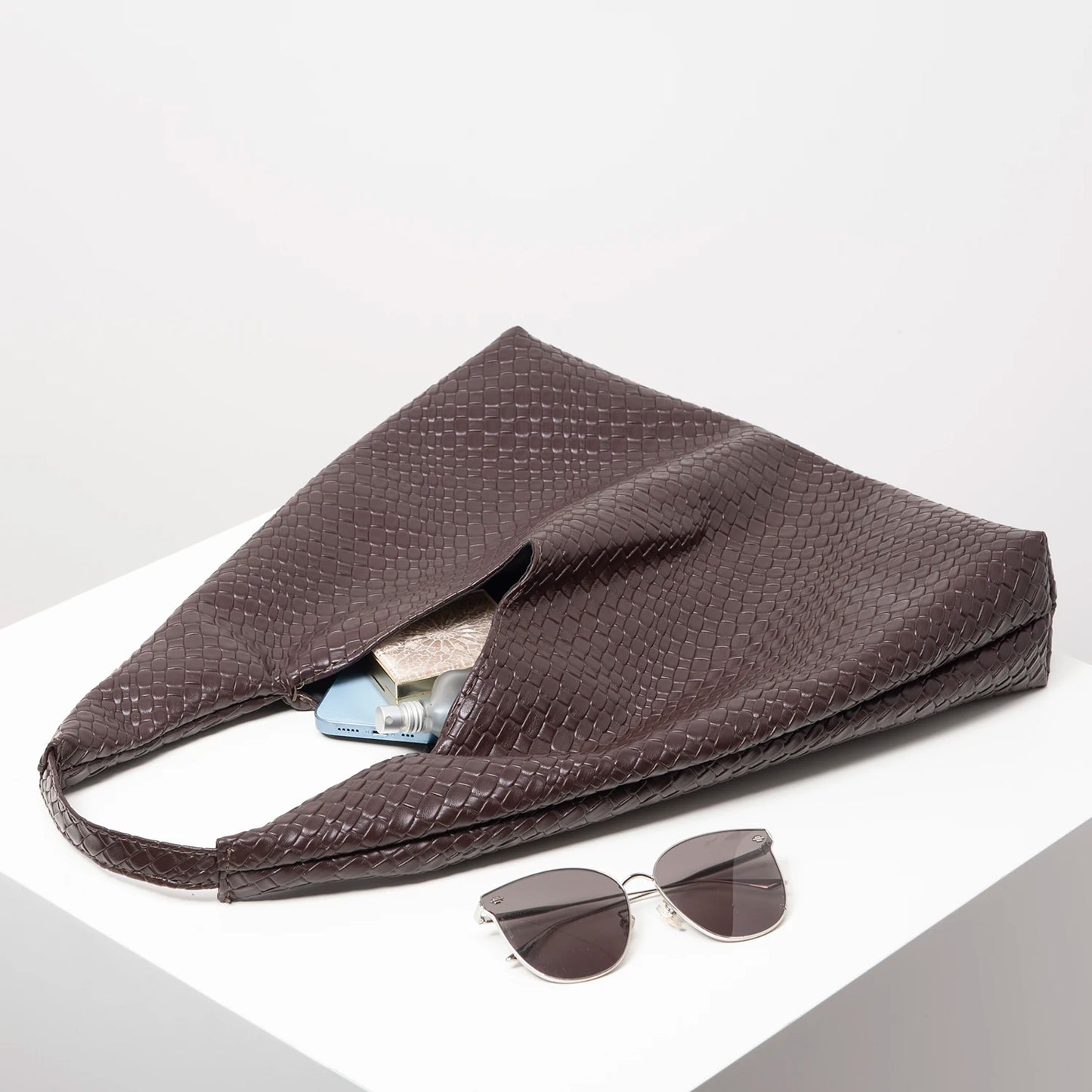 Simple Retro Shoulder Bag Minimalist Hobo Bag